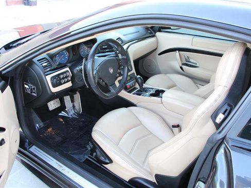 Used 2013 Maserati GranTurismo Sport RWD image 15