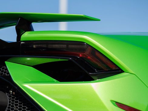 Used 2023 Lamborghini Huracan Tecnica image 28