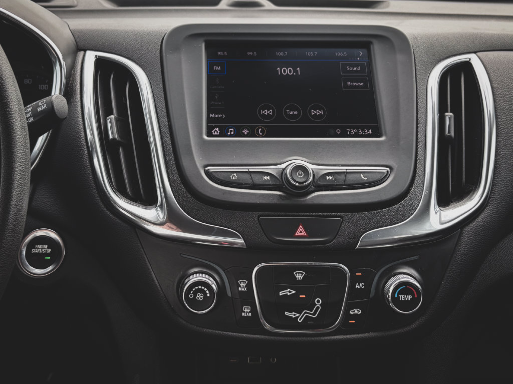 Used 2021 Chevrolet Equinox LT FWD image 13