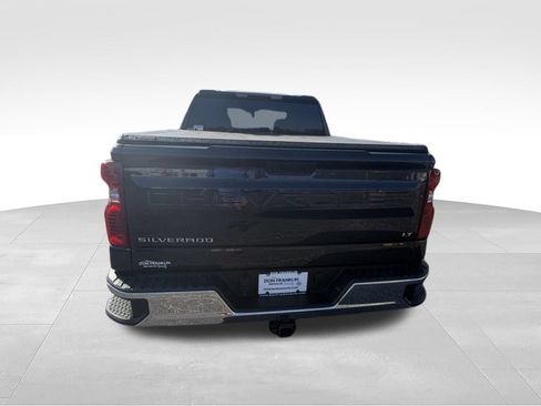 Used 2024 Chevrolet Silverado 1500 LT AWD/4WD image 5