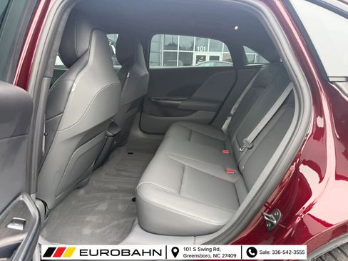 Used 2024 Lucid Air Touring AWD/4WD image 17
