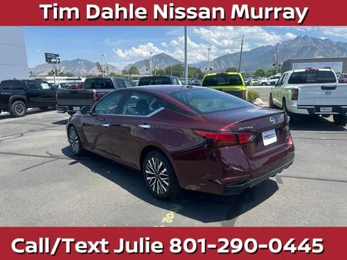 Used 2025 Nissan Altima 2.5 SV AWD/4WD image 8