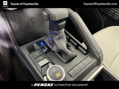 Certified 2025 Toyota 4Runner SR5 AWD/4WD image 29