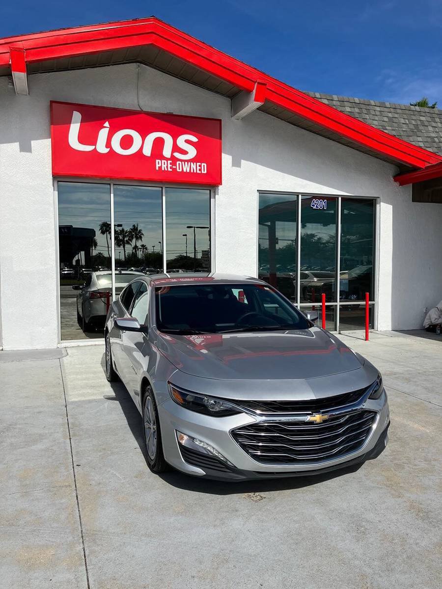 Used 2019 Chevrolet Malibu LT FWD image 3
