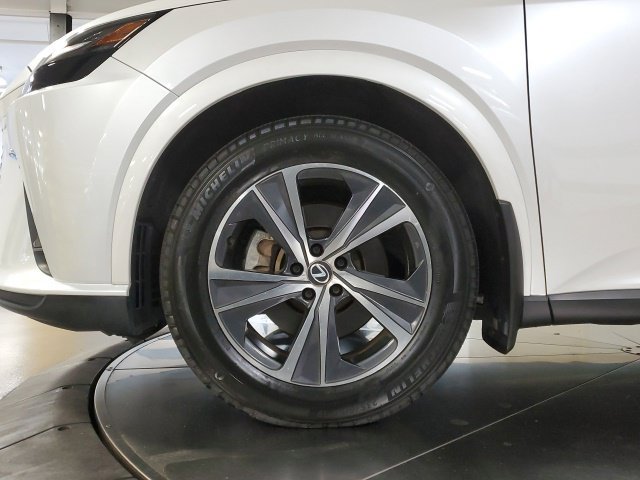 Used 2023 Lexus RX 350 Premium w/ Accessory Package AWD/4WD image 37