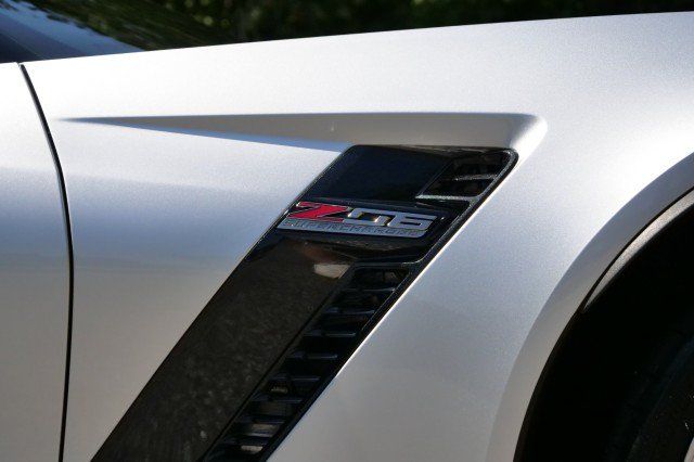 Used 2018 Chevrolet Corvette Z06 RWD image 35
