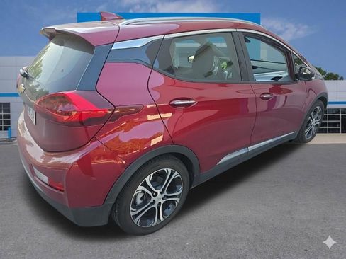 Used 2020 Chevrolet Bolt Premier w/ Infotainment Package FWD image 5