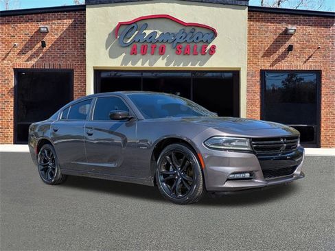 Used 2018 Dodge Charger R/T w/ Blacktop Package image 1