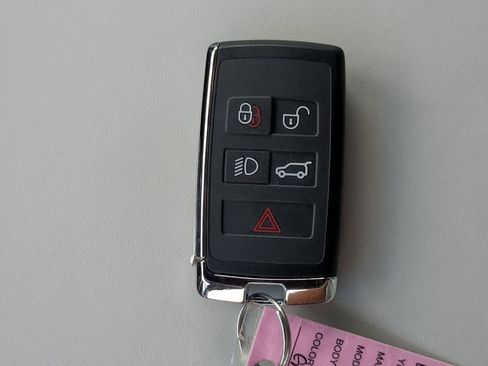 Certified 2025 Land Rover Range Rover Sport SE AWD/4WD image 37