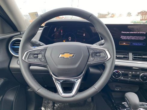 New 2026 Chevrolet Trax LT w/ Driver Confidence Package image 11