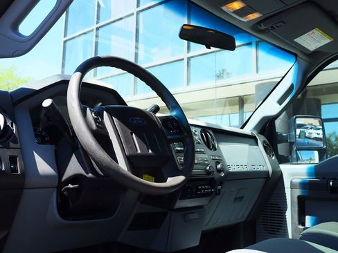 Used 2014 Ford F350 XL w/ Power Equipment Group image 40