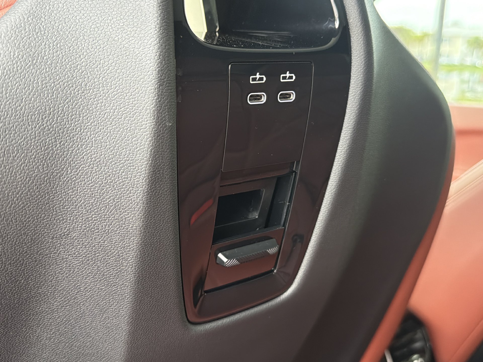 Certified 2023 BMW iX M60 w/ Executive Package AWD/4WD image 19