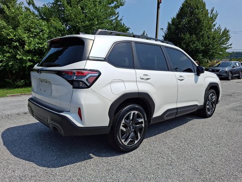 Certified 2025 Subaru Forester Limited AWD/4WD image 6