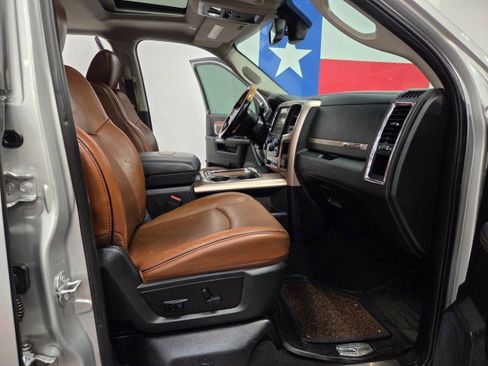 Used 2017 RAM 2500 Longhorn w/ Convenience Group image 8