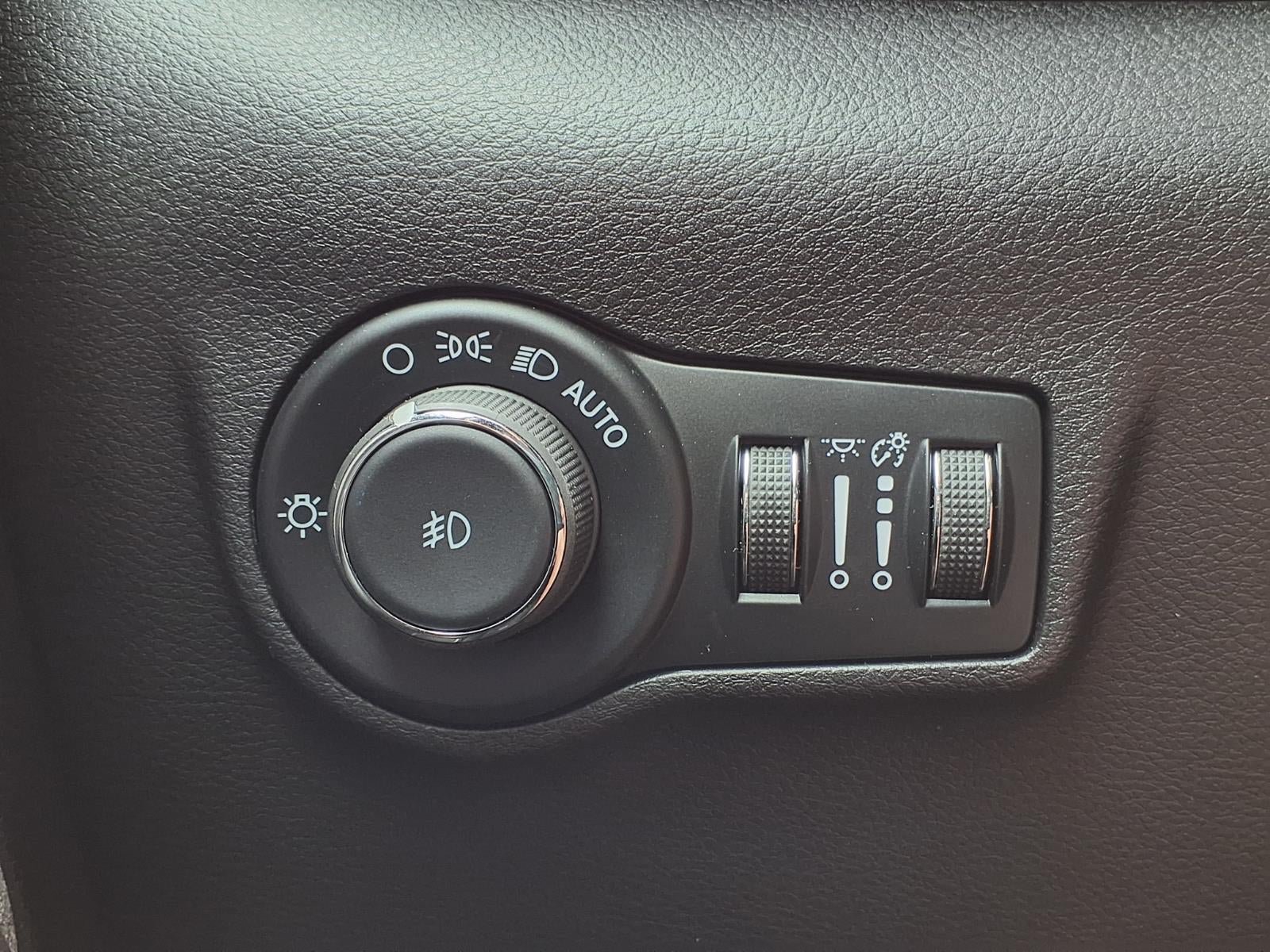 Certified 2024 Jeep Compass Latitude AWD/4WD image 16