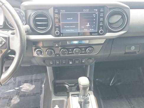 Used 2021 Toyota Tacoma TRD Off-Road w/ Technology Package AWD/4WD image 22