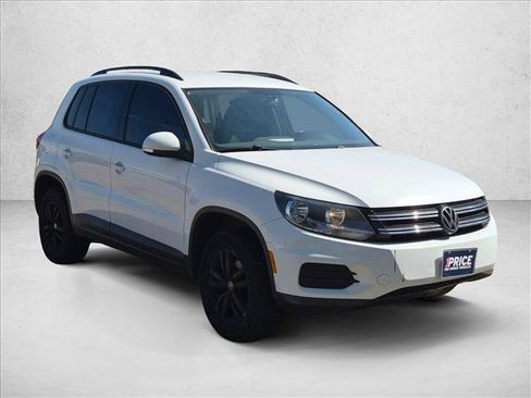 Used 2017 Volkswagen Tiguan S FWD image 3