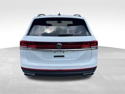 New 2026 Volkswagen Atlas SE FWD image 6