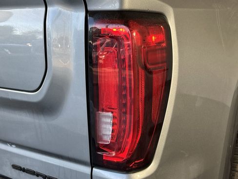 Used 2025 GMC Sierra 1500 Denali Ultimate image 30