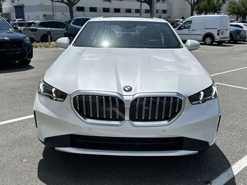 New 2026 BMW 530i xDrive AWD/4WD image 2