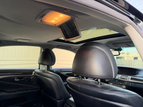 Used 2013 Lexus LS 460 AWD image 6