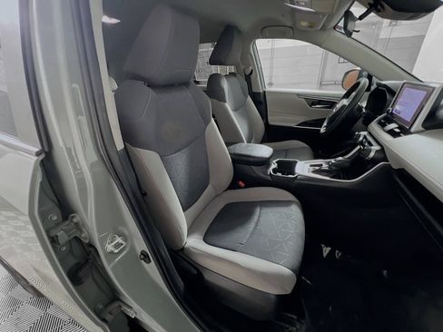 Used 2023 Toyota RAV4 XLE FWD image 31