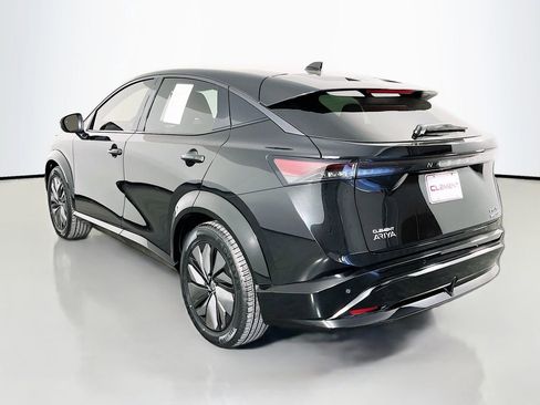 Used 2025 Nissan Ariya AWD image 9