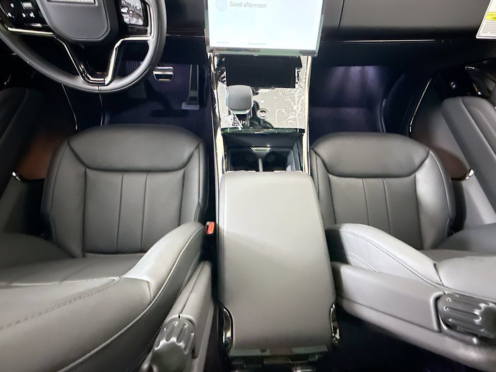 New 2026 Land Rover Range Rover Sport Dynamic SE AWD/4WD image 16