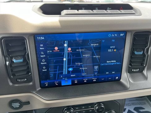 Used 2024 Ford Bronco Wildtrak AWD/4WD image 12