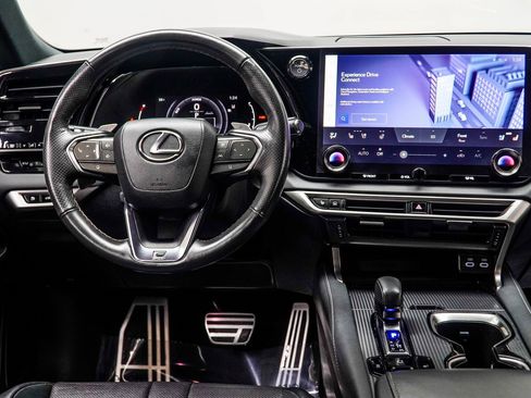 Used 2024 Lexus RX 500h F Sport image 16