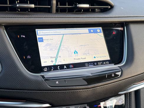 New 2025 Cadillac XT5 Premium Luxury image 18