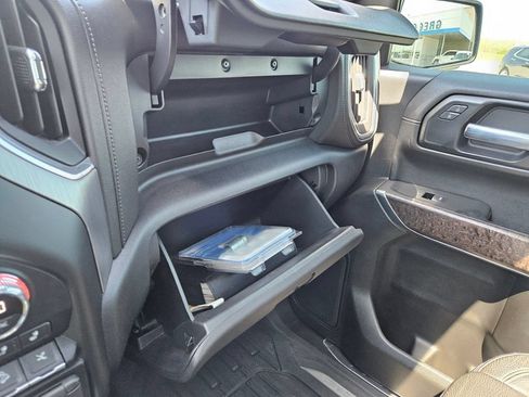Used 2020 GMC Sierra 1500 Denali w/ Denali Carbonpro Edition AWD/4WD image 17