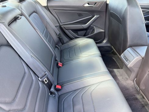 Used 2022 Volkswagen Jetta SEL image 29
