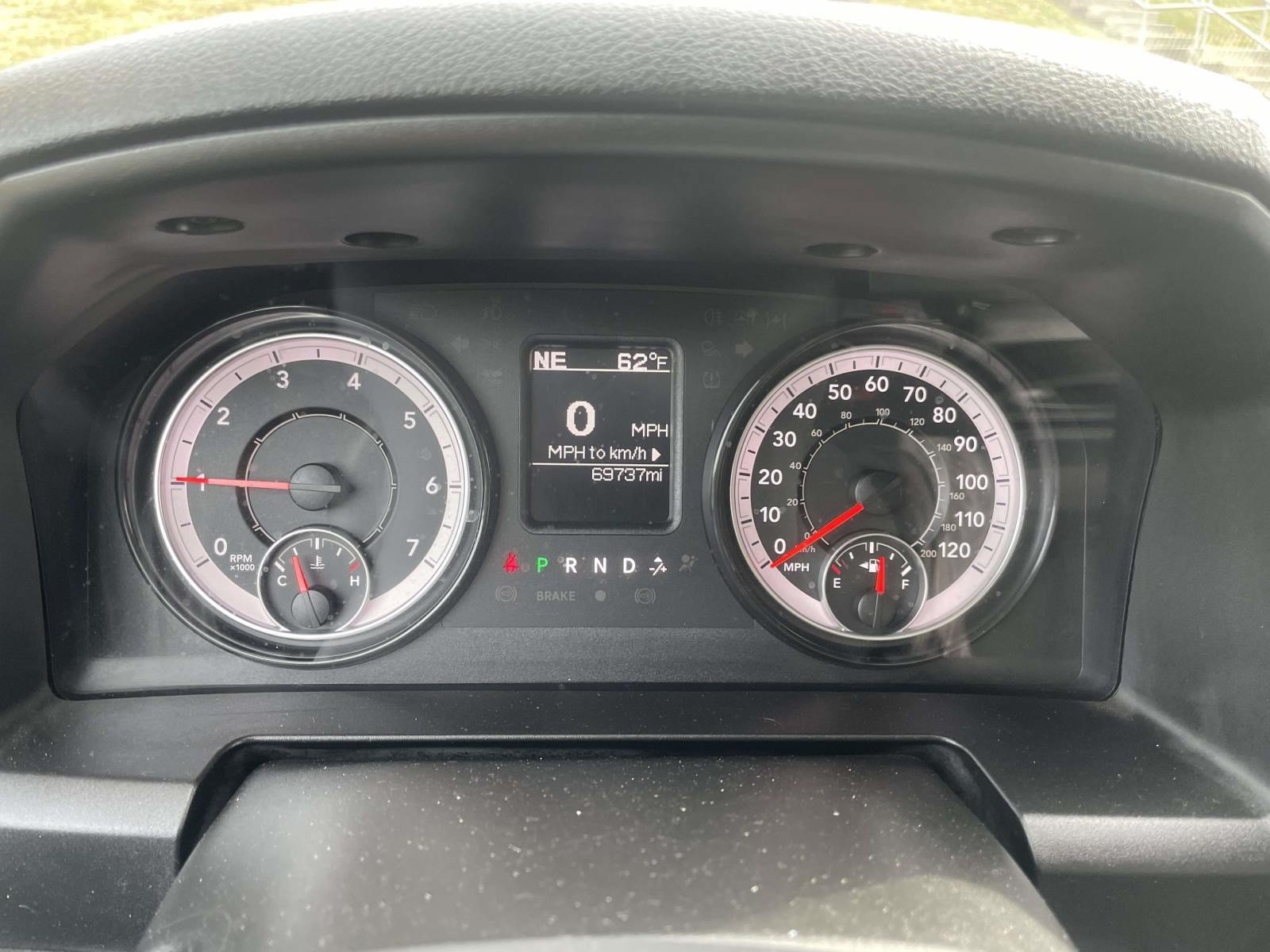 Used 2024 RAM 1500 Classic SLT AWD/4WD image 18