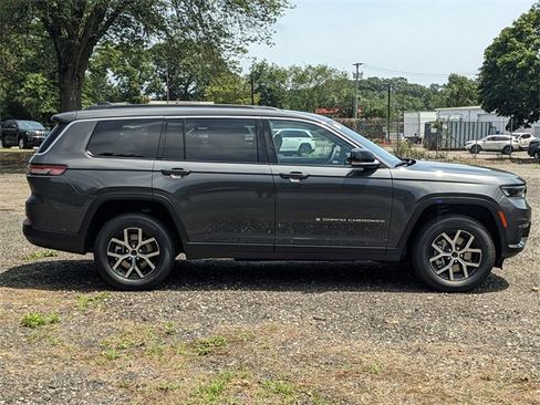 New 2025 Jeep Grand Cherokee L Limited image 2