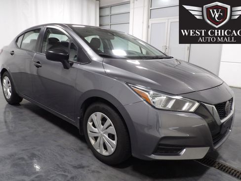 Used 2020 Nissan Versa S image 1