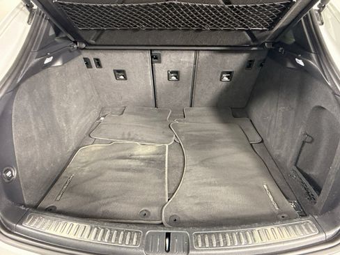 Certified 2020 Porsche Macan AWD/4WD image 26