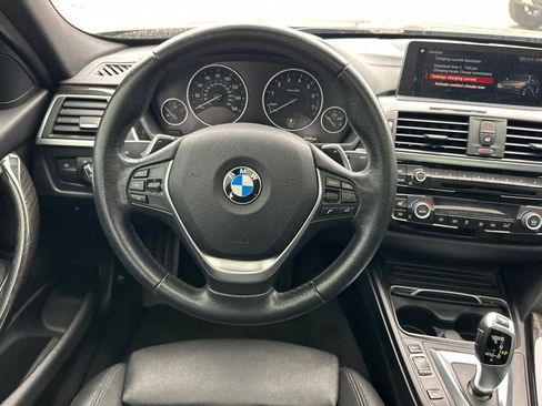 Used 2018 BMW 330e w/ Convenience Package image 14