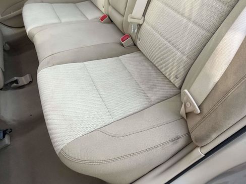 Used 2017 Toyota Camry LE FWD image 26