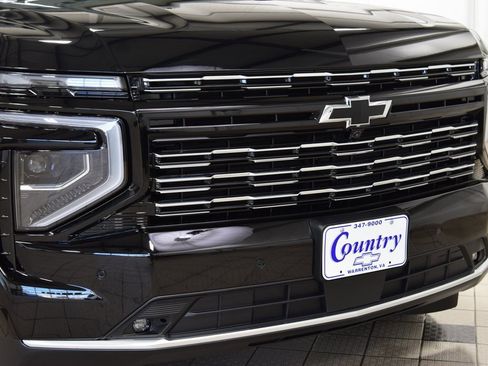New 2026 Chevrolet Suburban High Country image 13