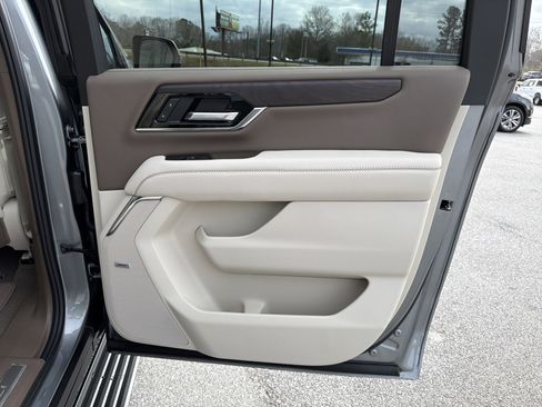 New 2026 GMC Yukon XL Denali image 21