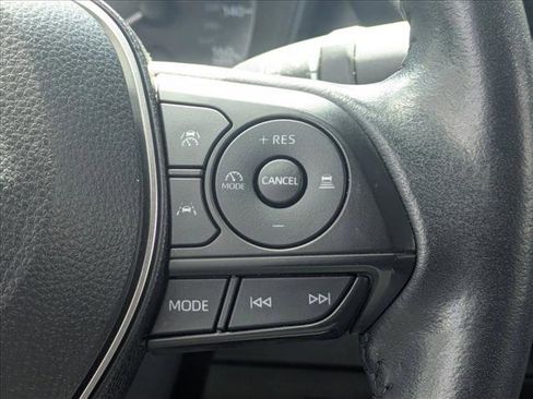 Used 2023 Toyota Corolla SE w/ SE Premium Package FWD image 16