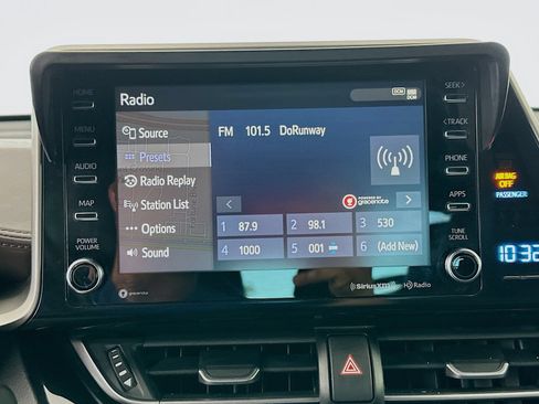 Used 2019 Toyota C-HR Limited FWD image 15