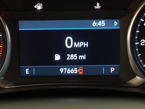 Used 2024 Chevrolet Traverse LT AWD/4WD image 4