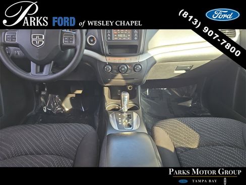 Used 2018 Dodge Journey SE image 13