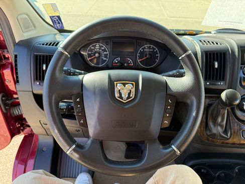 Used 2020 RAM ProMaster 2500 w/ Premium Appearance Group image 13