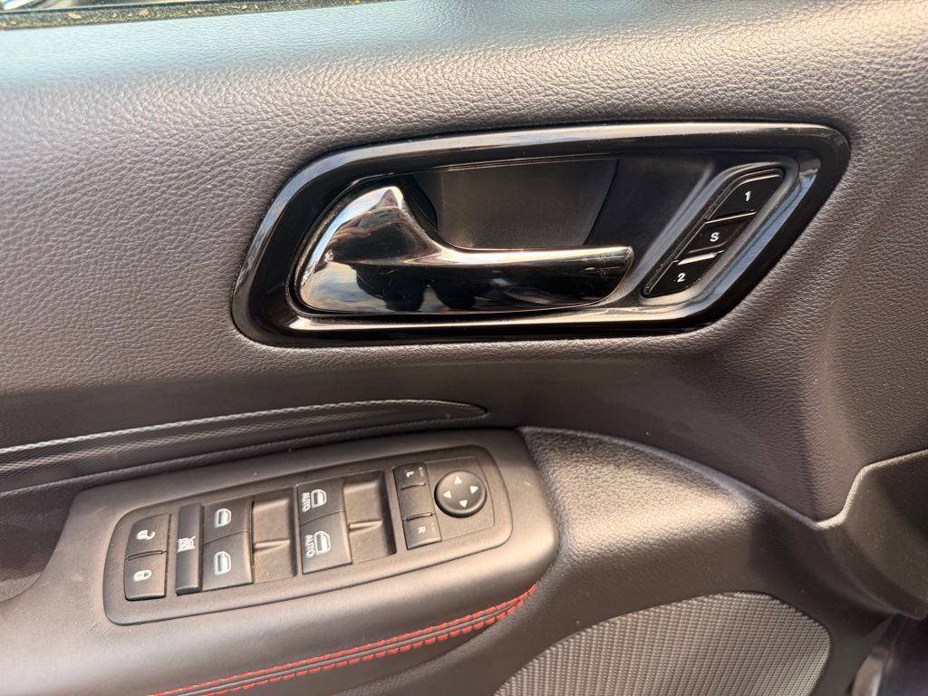 Used 2025 Dodge Durango R/T AWD/4WD image 22