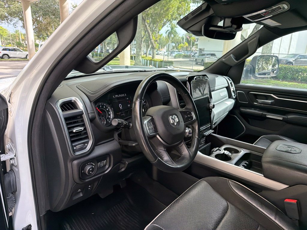 Used 2023 RAM 1500 Laramie AWD/4WD image 7
