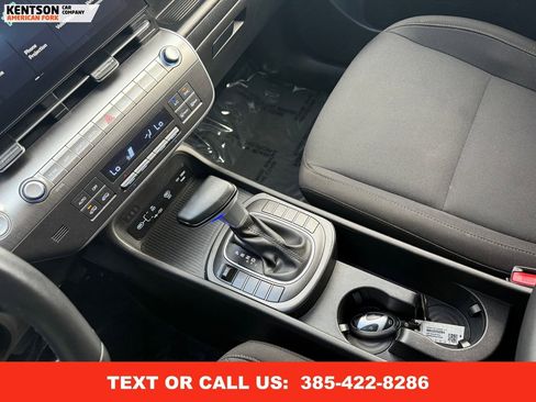 Used 2025 Hyundai Kona SEL image 26