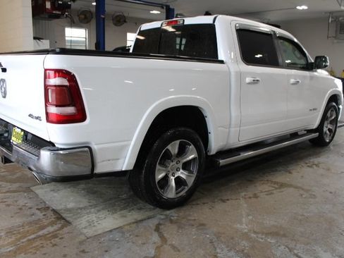 Used 2021 RAM 1500 Laramie AWD/4WD image 9